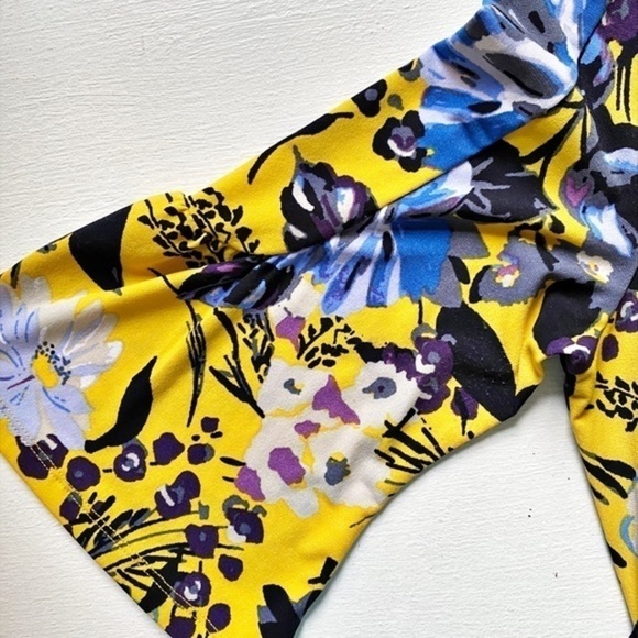 Alexandra + Oak Yellow Floral Midi Dress - Picture 6 of 11